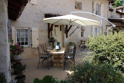 Propriété - 1 m² - 11 pièces