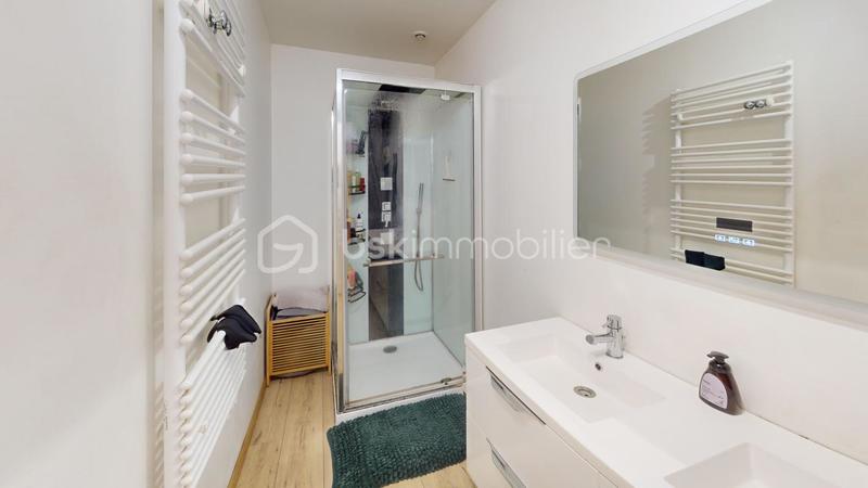 Maison - 121 m² - 5 pièces