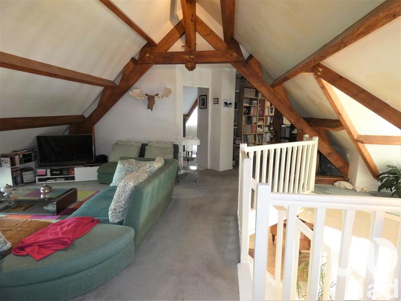 Maison - 280 m² - 9 pièces