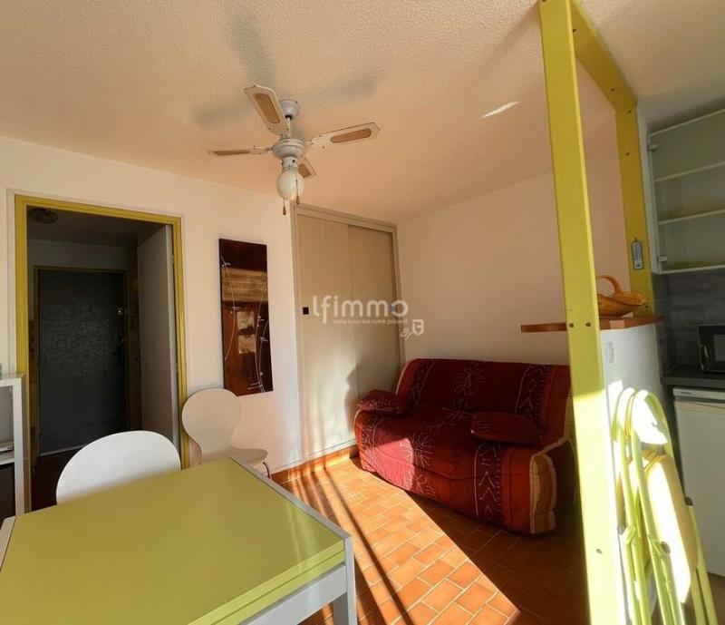 Studio - 24 m² - 1 pièce