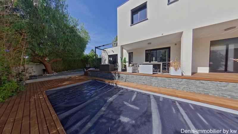 Maison - 151 m² - 6 pièces