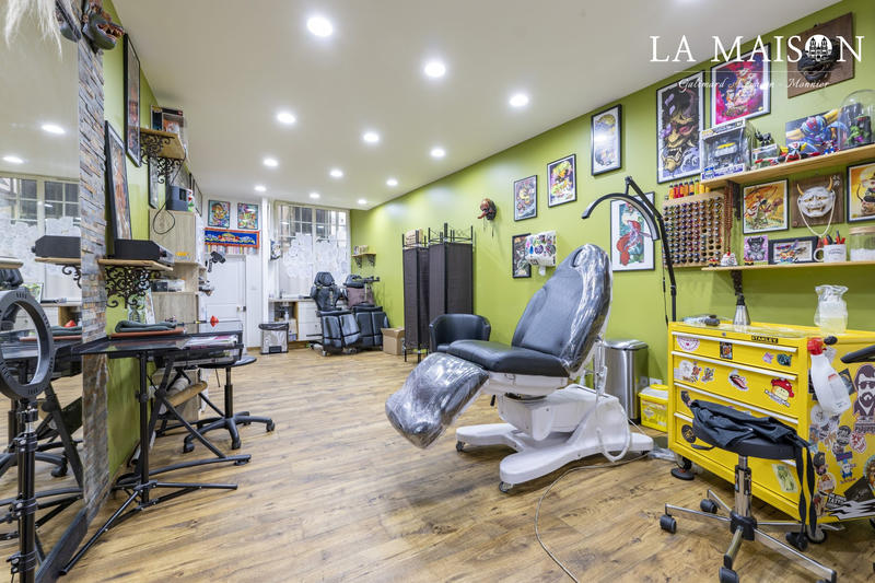 Local commercial - 75 m² - 4 pièces