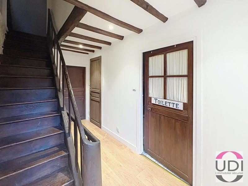 Maison - 196 m² - 7 pièces