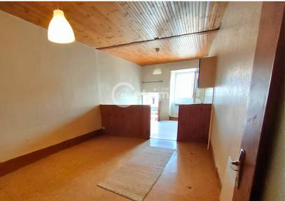 Maison - 65 m² - 3 pièces