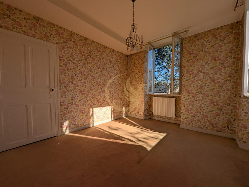 Maison ancienne - 200 m² - 8 pièces