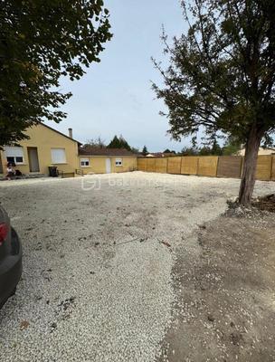 Immeuble - 209 m² - 12 pièces