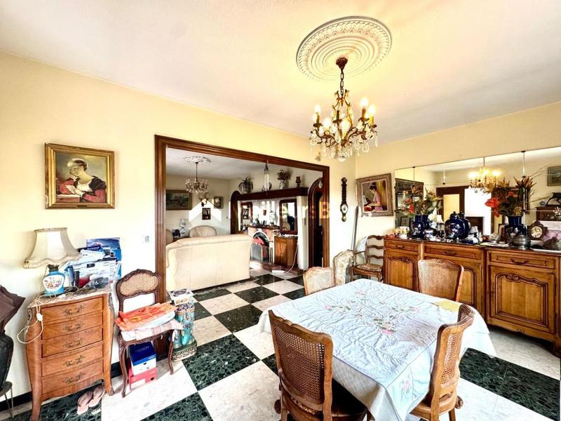 Maison - 185 m² - 7 pièces