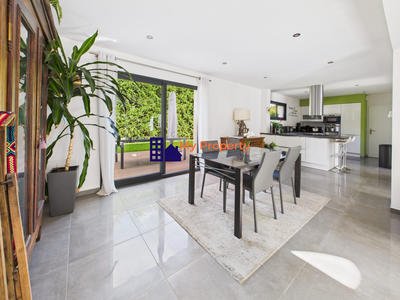 Maison - 132 m² - 6 pièces