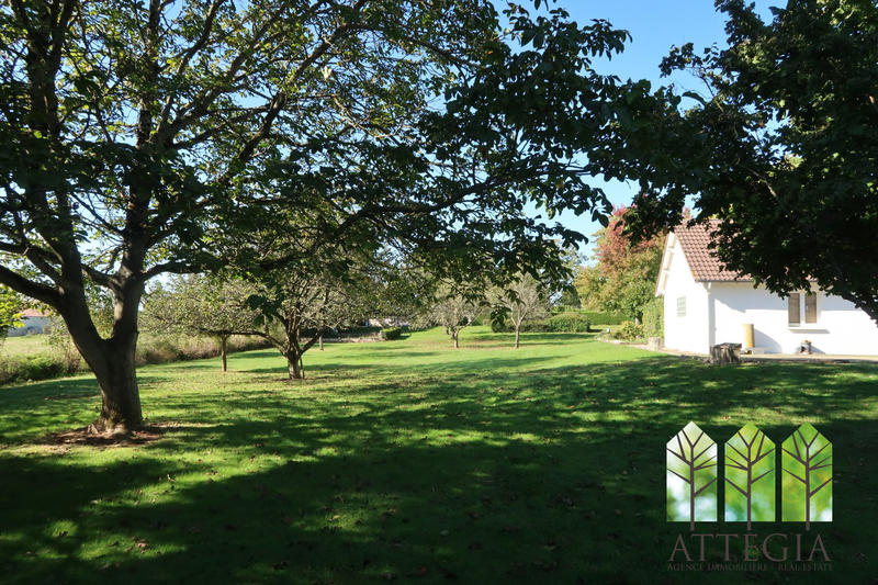 Maison - 400 m² - 7 pièces