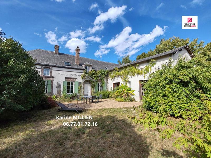 Maison - 214 m² - 9 pièces