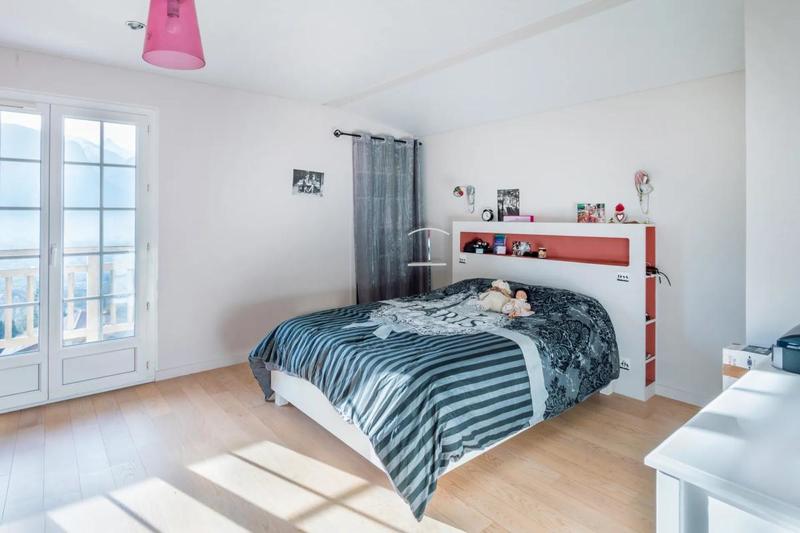 Villa - 330 m² - 10 pièces