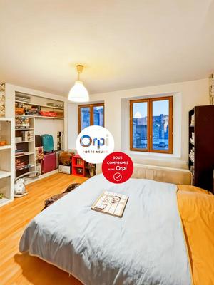 Immeuble - 275 m² - 10 pièces