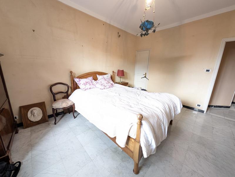 Villa - 251 m² - 8 pièces