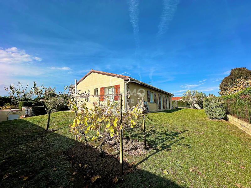 Maison - 99 m² - 5 pièces