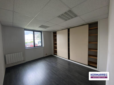 Bureau - 60 m²