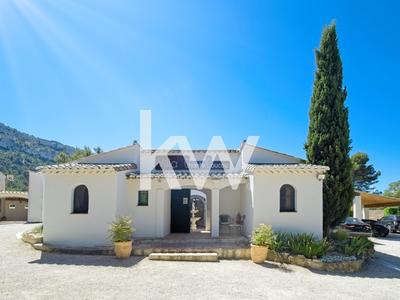 Maison chambre d'hôtes - 420 m² - 19 pièces