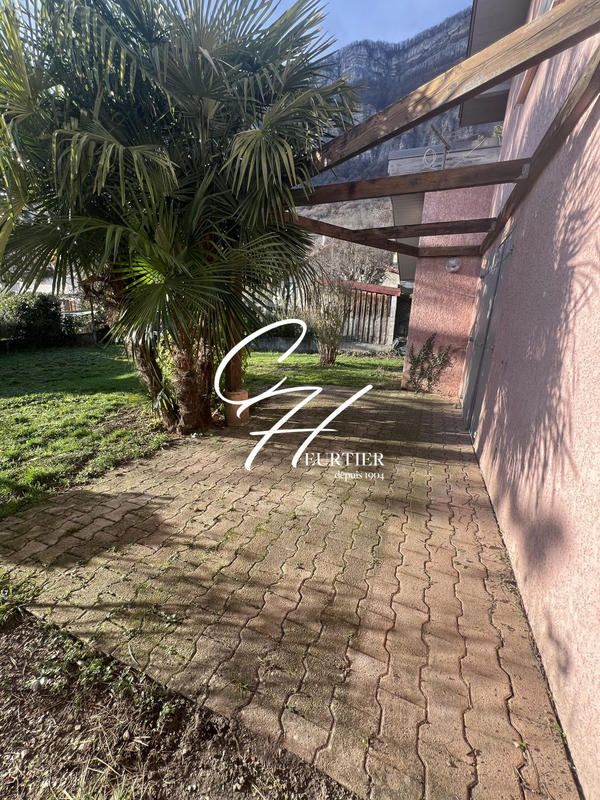 Villa - 99 m² - 5 pièces