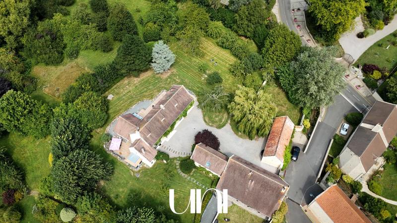 Maison - 500 m² - 13 pièces