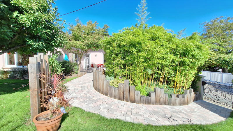 Maison - 246 m² - 10 pièces