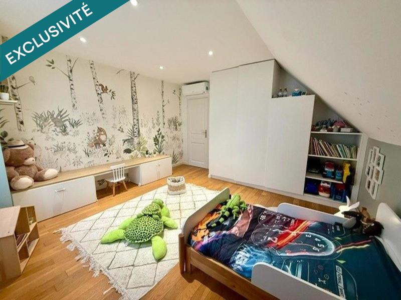 Maison - 209 m² - 6 pièces