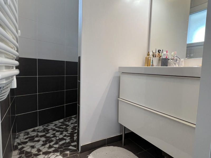 Maison - 180 m² - 8 pièces