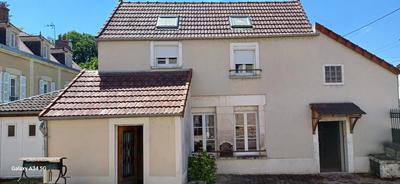 Maison traditionnelle - 179 m² - 7 pièces