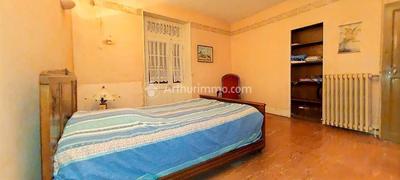 Maison - 158 m² - 8 pièces