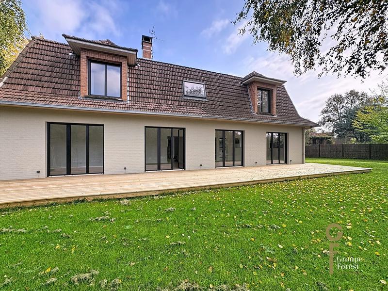 Maison - 193 m² - 5 pièces