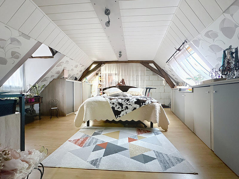 Maison - 98 m² - 5 pièces