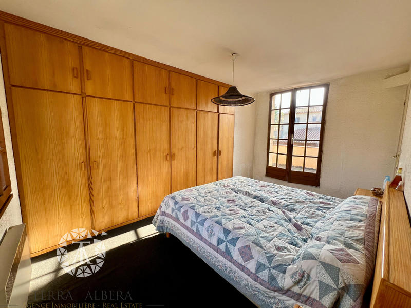 Villa - 100 m² - 5 pièces