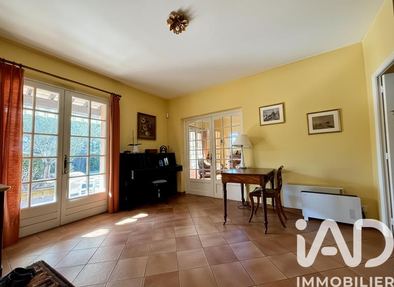 Maison - 200 m² - 6 pièces
