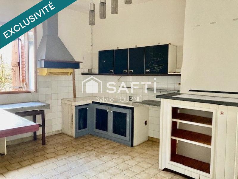 Maison - 185 m² - 9 pièces