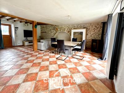 Maison - 113 m² - 5 pièces