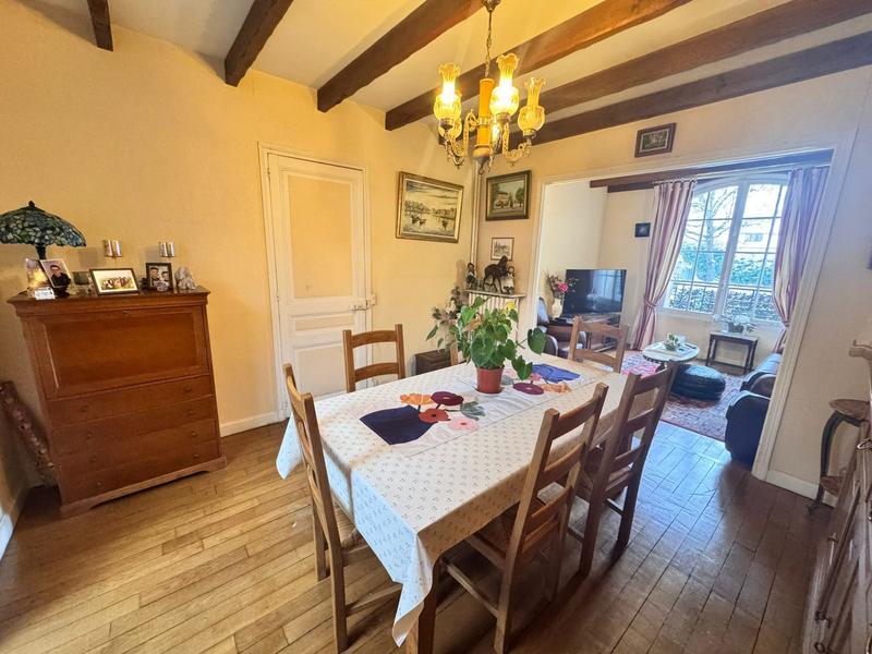 Maison - 162 m² - 7 pièces