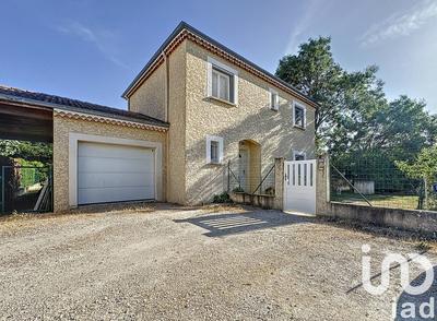 Maison - 111 m² - 5 pièces