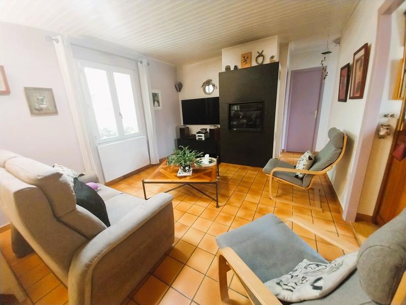 Maison - 94 m² - 5 pièces