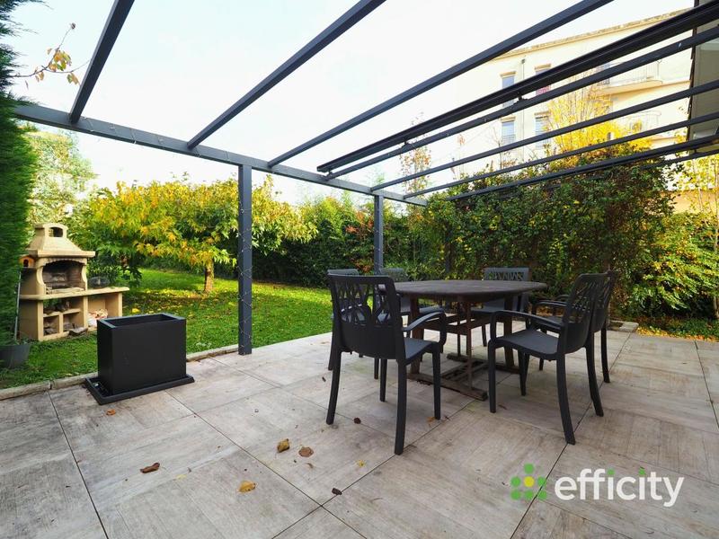 Maison de ville - 110 m² - 5 pièces