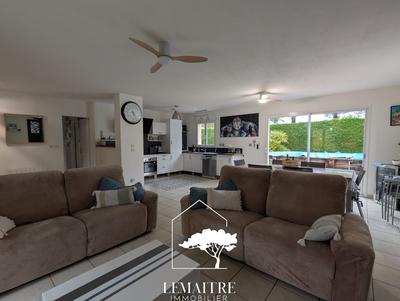 Maison - 101 m² - 4 pièces