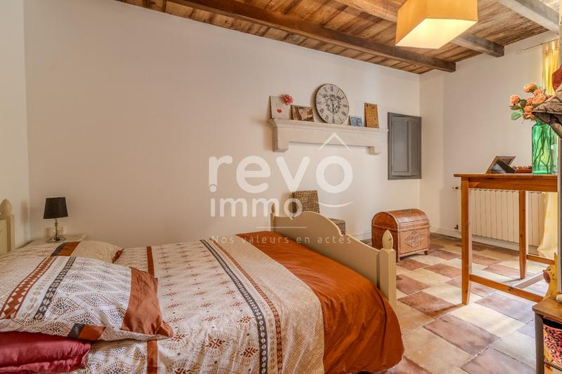 Maison - 204 m² - 6 pièces