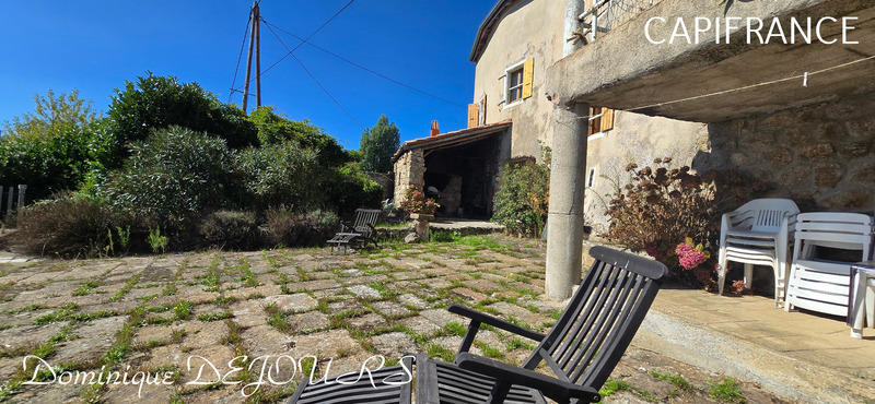 Maison - 250 m² - 8 pièces