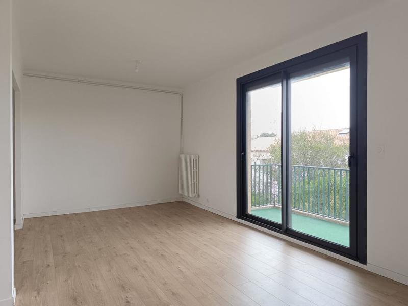 Appartement - 93 m² - 5 pièces