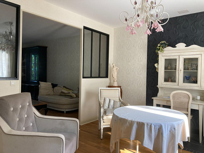 Maison - 198 m² - 8 pièces