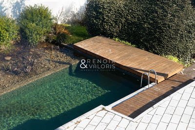 Maison - 395 m² - 10 pièces