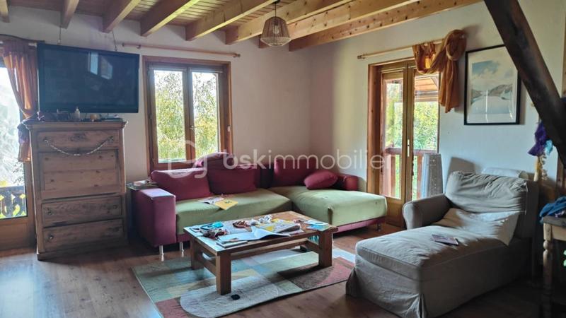 Châlet - 204 m² - 5 pièces