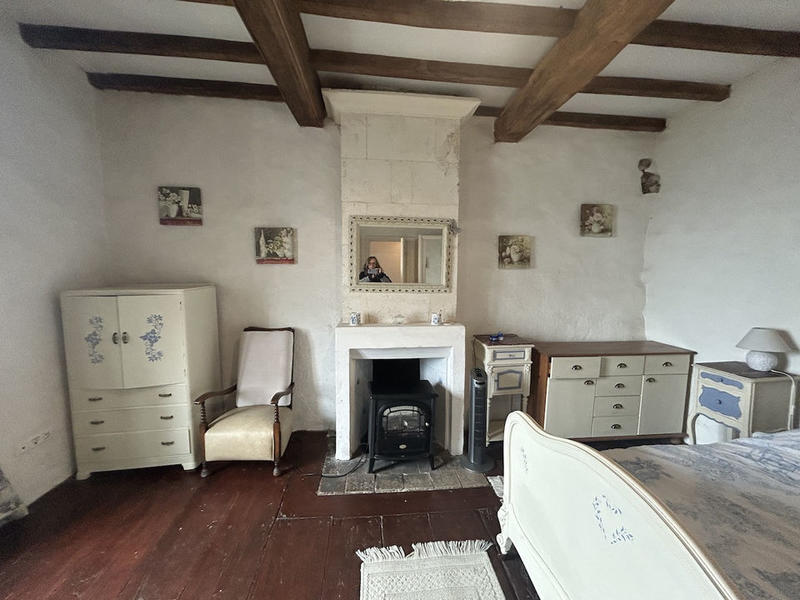 Maison en pierre - 217 m² - 6 pièces