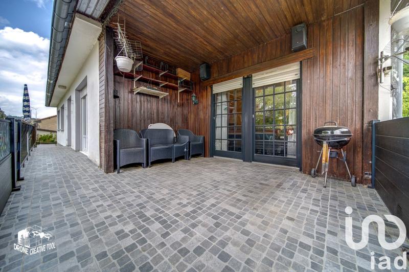 Maison - 203 m² - 9 pièces