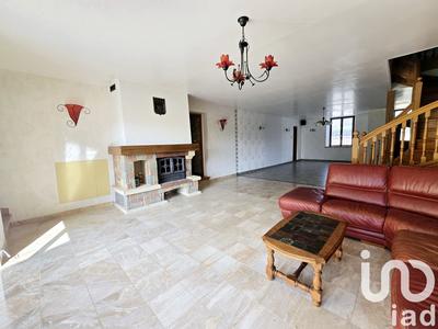 Maison - 203 m² - 9 pièces