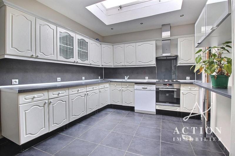 Maison - 125 m² - 5 pièces