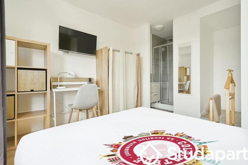 Chambre - 110 m² - 1 pièce