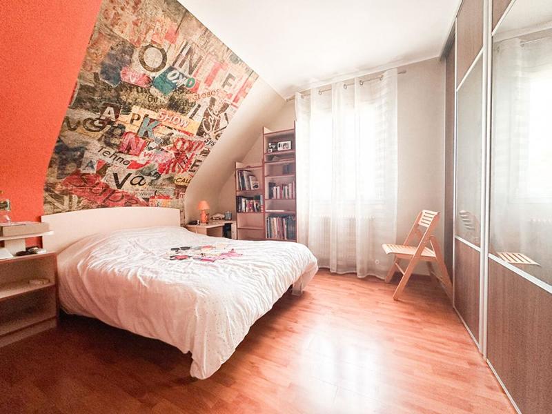 Maison - 175 m² - 8 pièces